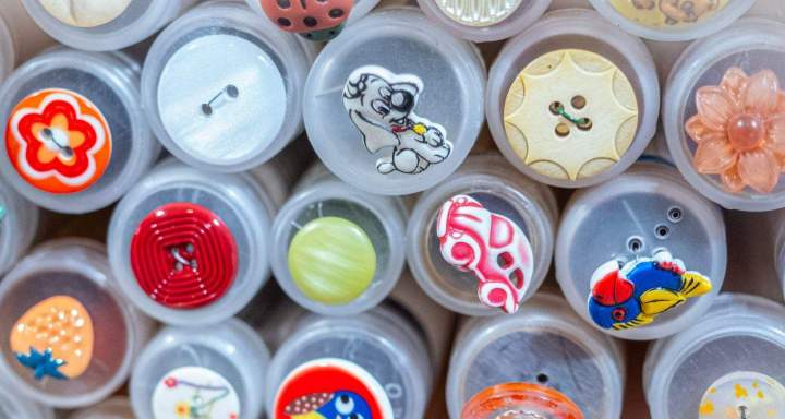 Boutons pour réparation de vêtement et broderie Aubière